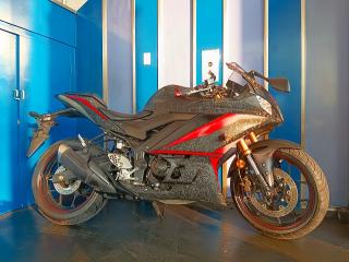YZF-R25