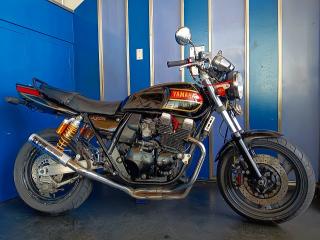 XJR400